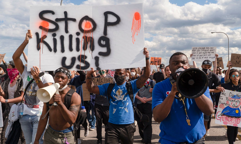 – Stopp killing us! CC BY-NC Joe Brusky