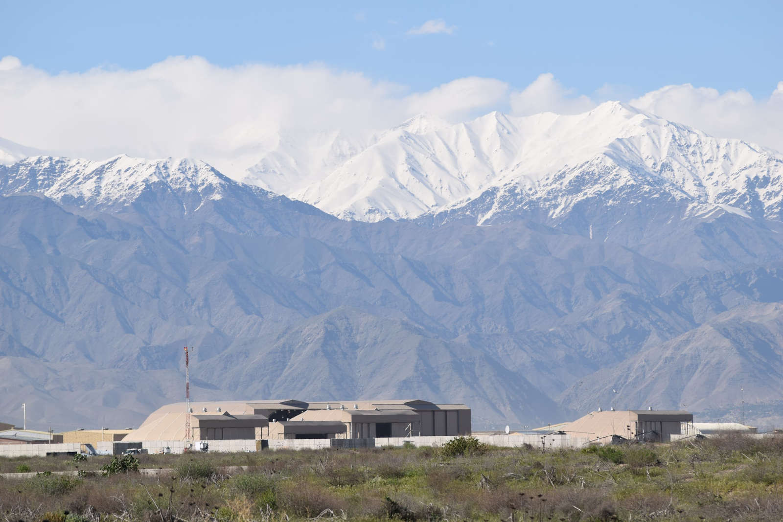 Bagram-basen i Afghanistan er forlatt. Foto: Gina Herron (Unsplash)